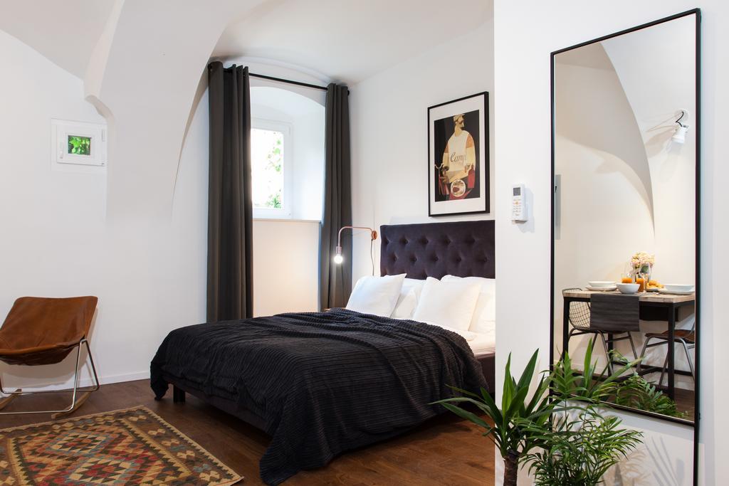 Irundo Zagreb - Old Town Apartments ภายนอก รูปภาพ