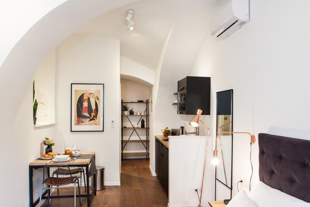 Irundo Zagreb - Old Town Apartments ภายนอก รูปภาพ